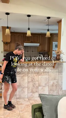 Painting tile is always a risk but it’s one I am so glad I took. 🙌🏻 What do you think - would you try it?!