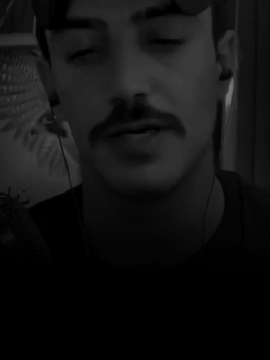 اقول رغم الشقاء رغم التعب والمعاناة #قصايد_شعر #خواطر #اكسبلور  #المصمم_عبود🎬🎻 #fpyシ 