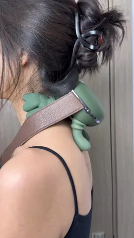 This massager is so comfortable to use! That's great! And free shipping!💕💕💕#massage #massagemachine #tired #tiktokshop #goodthing 