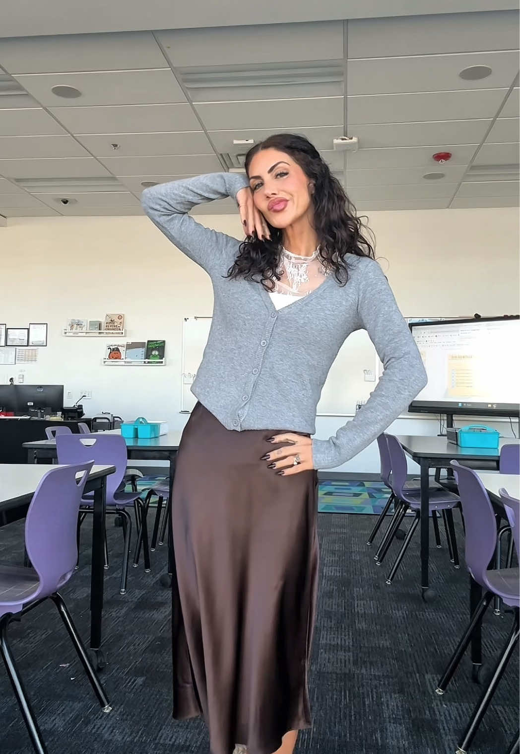 what I wore to work as an elementary teacher-librarian #OOTD #teacheroutfit #outfitinspo 