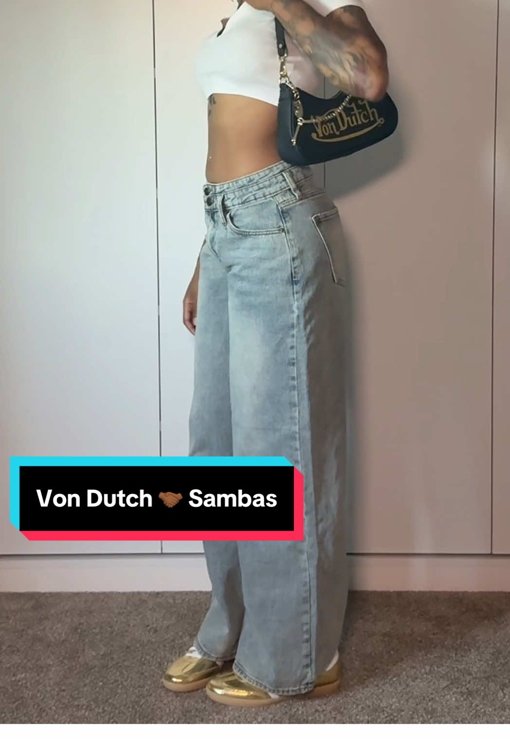 I love putting fits together 🥰 @Fashion Nova jeans, @adidas samba from @Evans Sneakers, @Von Dutch shoulder bag #OOTD #falloutfits 