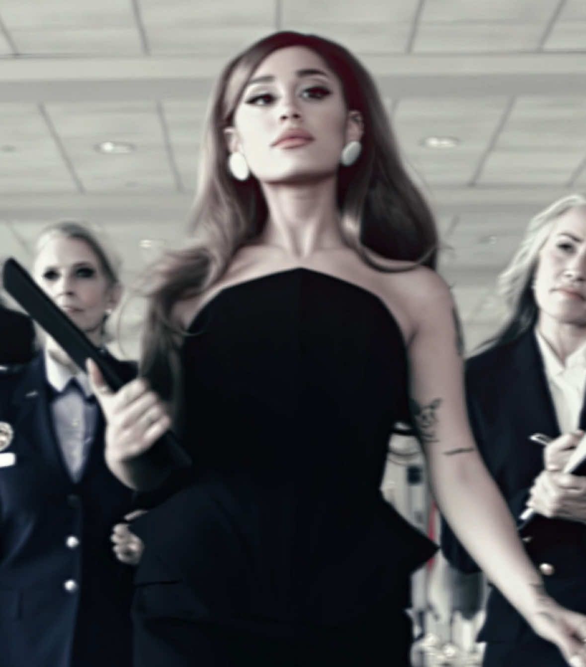 Ariana Grande to star in AHS 13. (cc 2000slegend)  #arianagrande #americanhorrorstory #ahs #screamqueens #edit  ARIANA GRANDE IN AMERICAN HORROR STORY SEASON 13 HIGH QUALITY EDIT