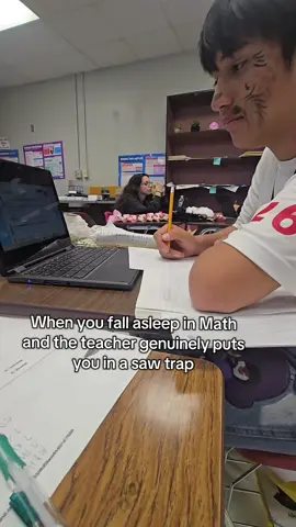 (THIS WAS RECORDED AFTER SCHOOL # NOT ILLEGAL) #halloween #funny #fyp #relate#saw 