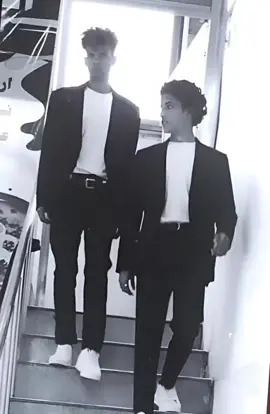 طيب وأعرفك دوم للخوة تهتم والخوةبس وياك اسگيها بالدم  الله يحفظك يا اخيي كروري 