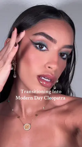 Proudly Egyptian 🤍🇪🇬 #cleopatramakeup #proudlyegyptian #arab #gemopening #egypt 