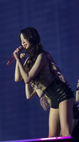 IVE Wonyoung and the iconic Love Dive’s chorus! 🔥🔥 #IVE #아이브 #SHOW_WHAT_I_AM #wonyoung #lovedive 