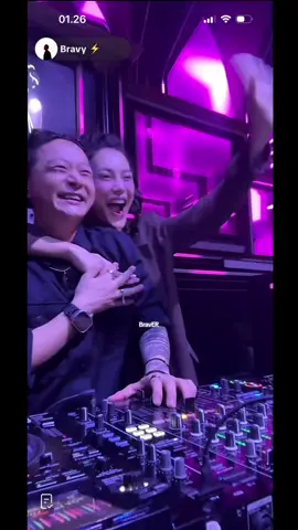 MBA er akhirnya ikut ke atas panggung  #fyp #trending #braver #erikacarlina #bravy 