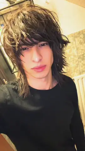 i dont wear the same black shirt all over again i just have like 10 of them 