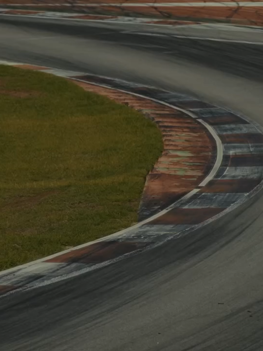 COMEÇOU A TEMPORADA!  Acelere junto com a Fórmula E! Quem está com saudades? 🎥 fiaformulae