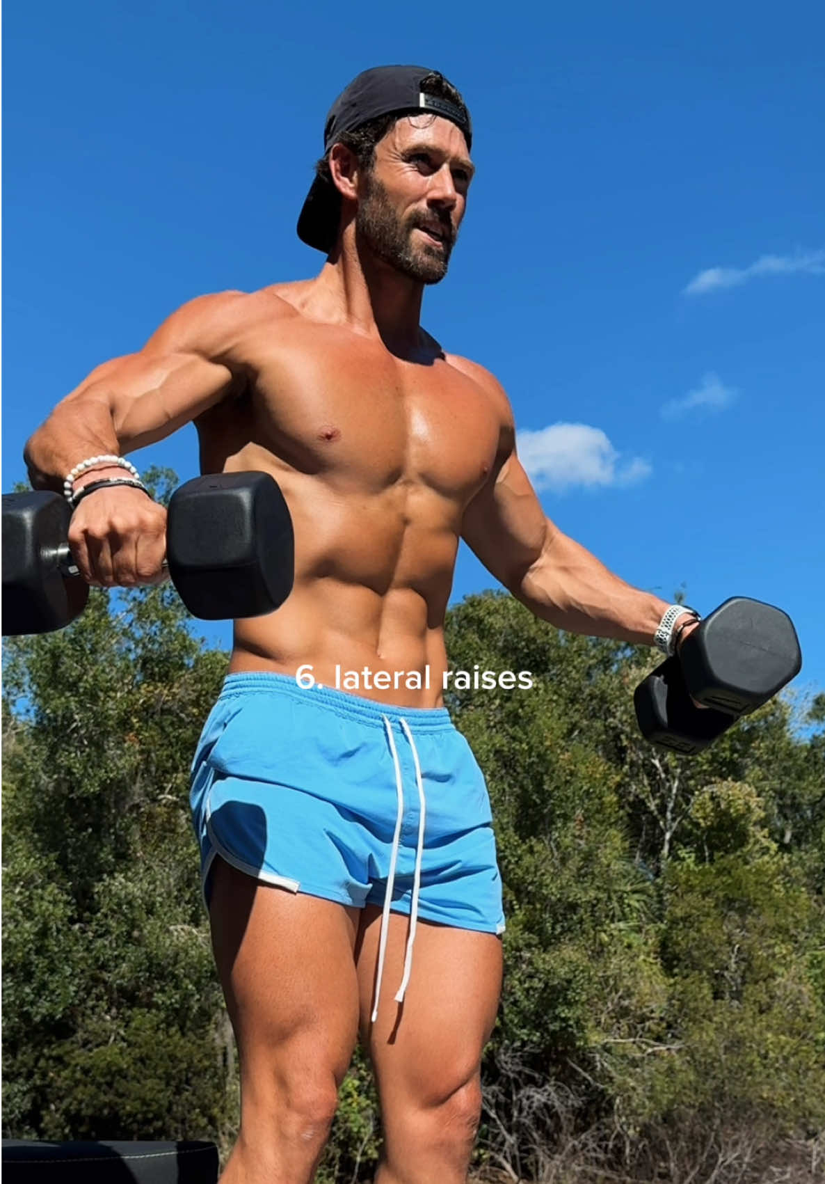 Superhero physique moves 🫡💯💪 effective efficient (🔗 train with me in bio first week = free) #foryou