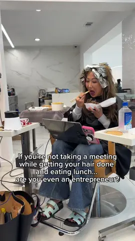 Y’all always ask me how I get so much stuff done. It’s cuz I multitask like a mofo🤣 #momhumor #relatable #entrepreneur 