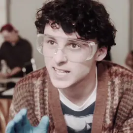 STANLEY | born to be Stanley Uris for Halloween and forced to be a fairy who edits Stanley Barber on Halloween  #h3llskai #stanleybarberedit #iamnotolaywiththis #wyattoleff #it