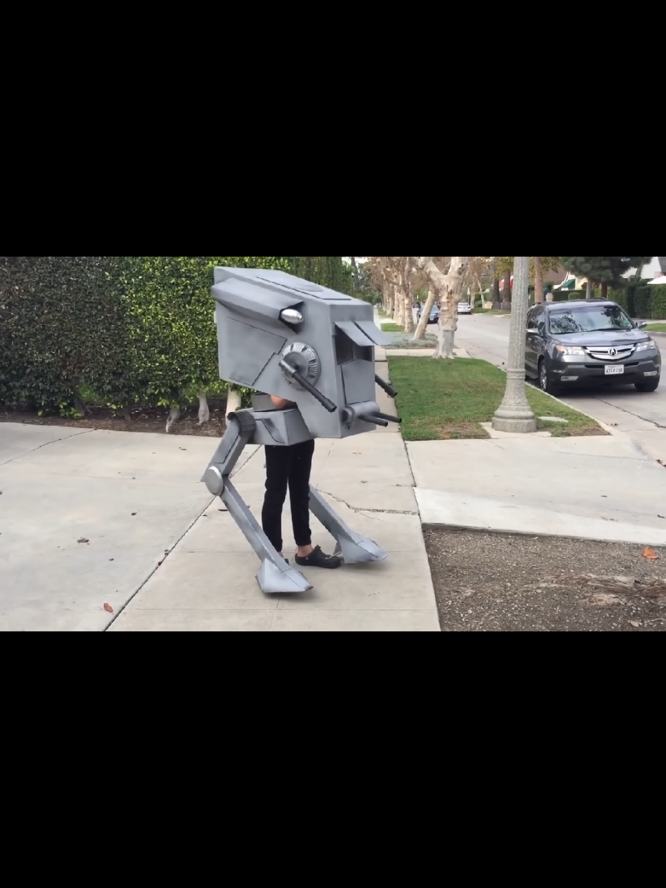 Give him all the Candy! #halloweencostume #Halloween #halloween2025 #atst #starwars