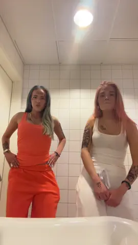 happy halloween 🎃 #halloween #timotheechalamet #petedavidson #skrt