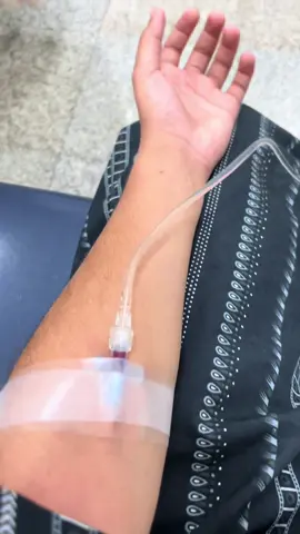 لا تشكي علي فيني هموم تكفيني😞😔