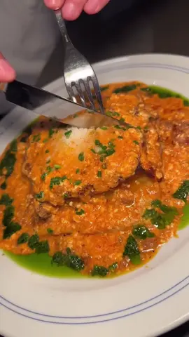 Rich and layered LASAGNA DELLA NONNA is a warm hug straight from the oven! 🍝🔥🧀 #MARKSOFFMADISON #NYC 📦 Now Shipping our famous LASAGNA- NATIONWIDE! - with @goldbelly - Click the link in our BIO to order yours!