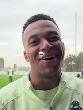 Build different 🥶🐐 #mbappe #realmadrid #goldenboot #cold #viral 