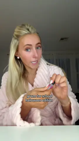 happy halloween 😛😛