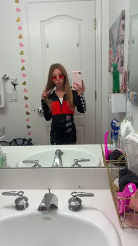 Hallo🏎️🏁#racecar#hallo#viral#dontbanme#fakebody