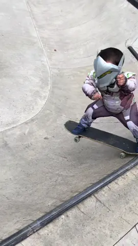 Happy Halloween! 🎃 👻 #Skateboarding #halloween #MomsofTikTok #dadsoftiktok #overwatch