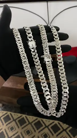 💎Venha fazer parte do clã você também  🪙Número 1 em qualidade de prata 925 Italiana. ✅Garantia no teor da joia VITALÍCIA !! ✨Brilho eterno. 📦FRETE GRÁTIS PARA TODO BRASIL  . Prata 925 masculina grossa cordão de prata 925 masculino prata 925 Italiana maciça  A prata 925 é sinônimo de estilo e qualidade, perfeita para quem valoriza joias masculinas de luxo. Seja uma corrente imponente, uma pulseira marcante ou um pingente cheio de personalidade, a elegância da prata está sempre presente. Na quebrada, no corre, no topo—quem tem visão sabe o valor de uma joia autêntica. Aqui, a paixão pela prata se transforma em identidade, porque quem ama joias sabe que o brilho certo faz toda a diferença. 