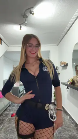 Cuanta razón #parati #halloween #policia #fyp #trends 