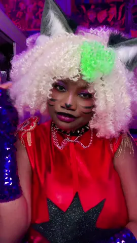 Teehee 🤭 #roxannewolf #roxannewolfcosplay #fnafcosplay #fnafsb #blackcosplayer 