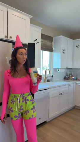 #patrickstar #halloweencostume #MomsofTikTok #millennialmom #spongebob 