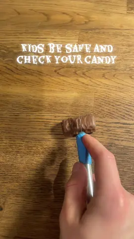 Bring this trend back// #viral#fyp#halloween#candy#scary  