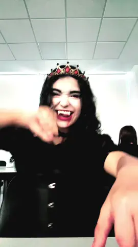 Ya chicos tenía que enseñarles mi verdadera forma, soy un vampiro 🤪#fyp #robloxfyp #paratiiiiiiiiiiiiiiiiiiiiiiiiiiiiii #vampire #halloweenlook 