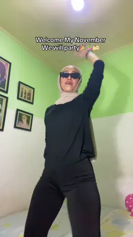 Put your Fucking hand up🫵🏼