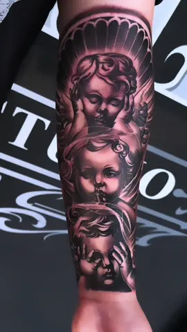 DM FOR BOOKING ⚜️ Who’s next?!  • • • • #hearnoevilseenoevilspeaknoevil #tattooartist #blackandgrey #tattoosleeve #tattooideas 