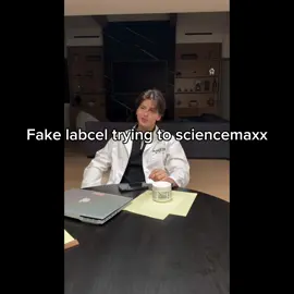 Bro tried mixing dirt in a graduated cylinder 😭 #bio #chemistry #foryourpage #jester #looks 