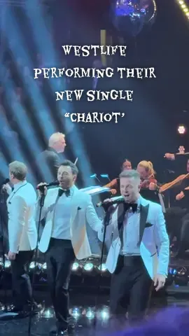 @Westlife performing their new single “Chariot” #westlife #royalalberthall #chariot #westlifesong #westlifeforever 