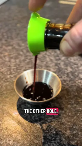Ever wonder why Kikkoman bottles have two holes on top? They’re not for looks — one controls air, one controls flow. It’s a tiny  secret hiding in plain sight @Kikkoman USA  #CheffyTips #KitchenHacks #fyp #Kikkoman #cookingmadeeasy 