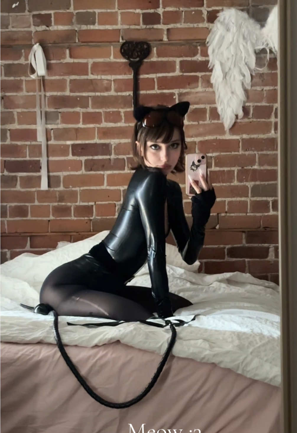 #catwomancosplay #catwoman #fyp #halloween #latex 