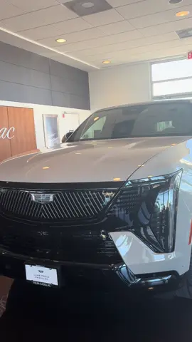 Happy Halloween 🎃 👻 Come celebrate with us today! Also, check out this amazing 2025 Cadillac Escalade IQ ⚡️⚡️ #fruiargv #fyp #halloween #cadillac #electriccars 