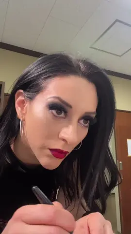 El significado detrás del maquillaje de Stephanie Vaquer y su conexión con Japón 🇯🇵🖤