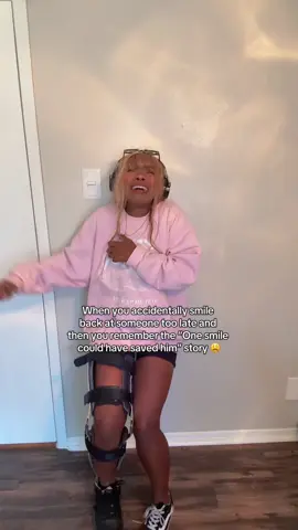 “One Smile Could Have Saved Him” is a story about a person who needed one smile from a stranger to give them a reason to live, but no one saw them. It’s a sad reminder that a tiny act of kindness can save someone and shows how much weight a simple smile can carry 💜 #bekind #kindness #emotionaldamage #overthinking #sadstory 