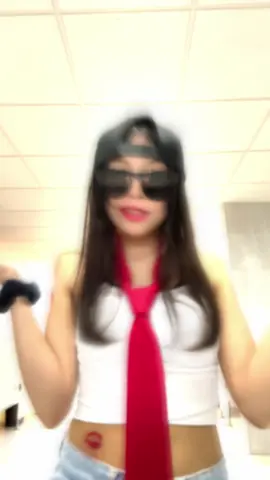 🫣uy quieto (no soy yo, es mi hermana gemela) #paratiiii #viral #fyp #grabarcontucara #sexy 