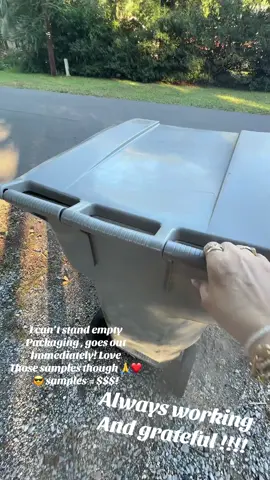 #itsjustmekimberlystudios #pensacolaflorida #digitalcreator #toktokshopaffiliate 