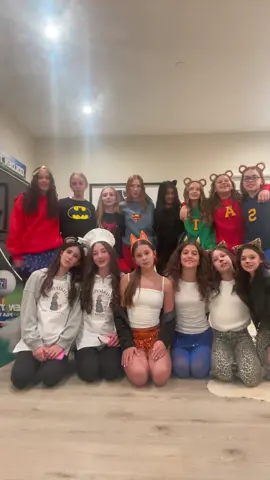 #halloween 🎃 #all my girls ⁡@🙌🙌🙌 @avery.athanasopoulos 