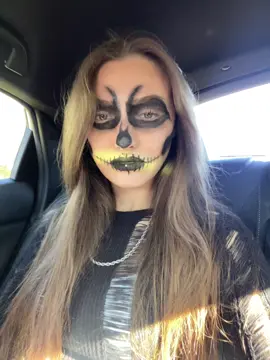 💀🎃 #halloween #skeleton #halloweenlook #skeletonmakeup #halloweenmakeup 