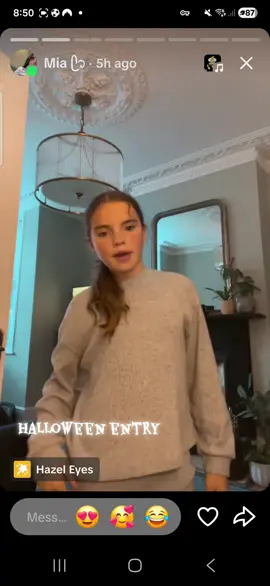 @Mia ᥫ᭡ #transition #halloween #costume #hottie #teenager 