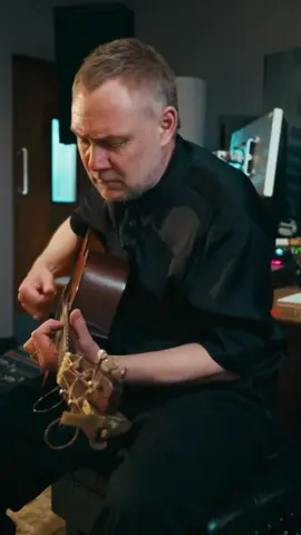 ‘From Here You Can Almost See The Sea’ live from the studio. Watch the full performance on YouTube. #davidgray #fyp #livemusic #britpop #britpop90s 