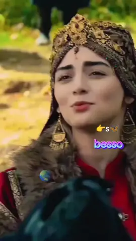 ، وكأن الكون كله صار يعزف لحنه على وتيرة القلب نظرة وحدة تشفي كل وجع.#حالات #عثمان #بالا_هاتون #كلماتي #خواطرللعقول_الراقيه🥀🥀😊 