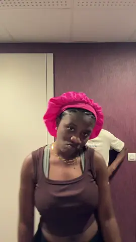 Coitado de mim 😭 @erica.csar #angola🇦🇴 #palops🇦🇴🇲🇿🇸🇹🇨🇻🇬🇼 #portugal🇵🇹 #fyyyyyyyyyyyyyyyy 