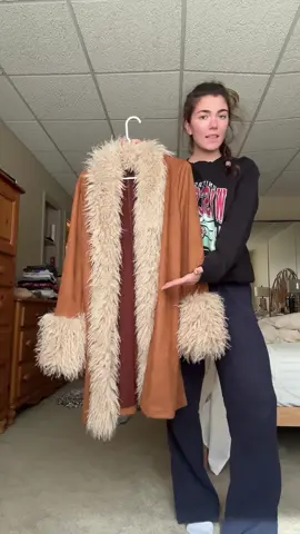 “we are here for the music. we are the band-aids” #almostfamous #pennylane #halloween 