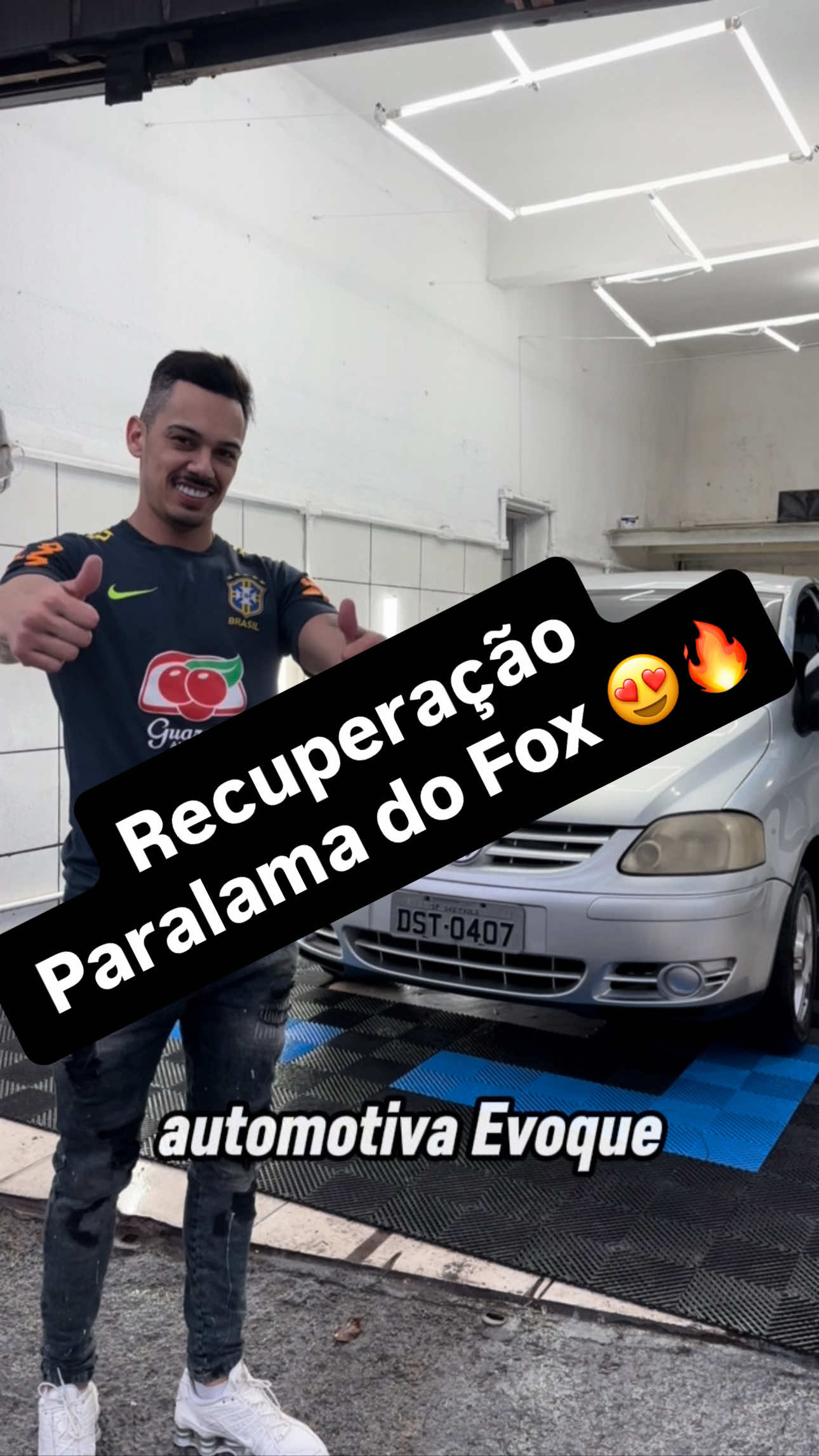 🚗 Transformação completa! Hoje realizamos o reparo do paralama lado direito, garantindo um acabamento profissional e impecável. Logo em seguida, aplicamos uma lavagem completa, devolvendo o brilho e a presença que esse carro merece! ✨ Cada detalhe foi feito com cuidado e técnica — o resultado fala por si. 💪🔥 📍 Evoque Estética Automotiva Seu carro é seu espelho. . . . #EvoqueEsteticar #Funilaria #EsteticaAutomotiva #LavagemDetalhada #ReparoAutomotivo     