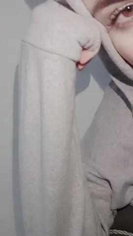 مني ازعل مايهمني🫣🤍#parati 